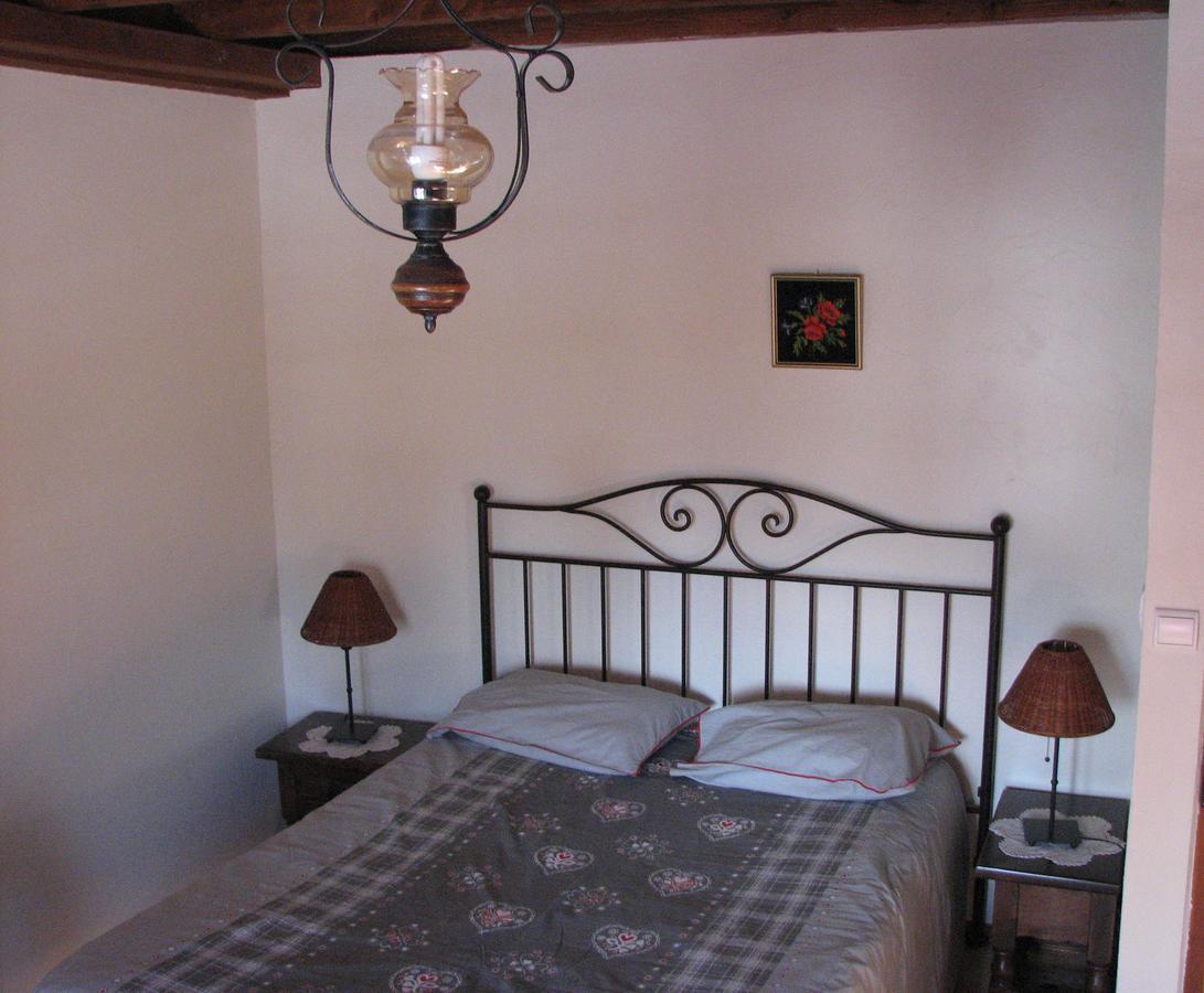 Chambre D'Hotes Cal Barbe Targassonne Exterior photo
